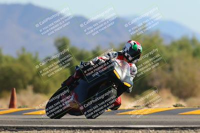 media/Nov-06-2022-SoCal Trackdays (Sun) [[208d2ccc26]]/Turn 7 Set 2 (1050am)/